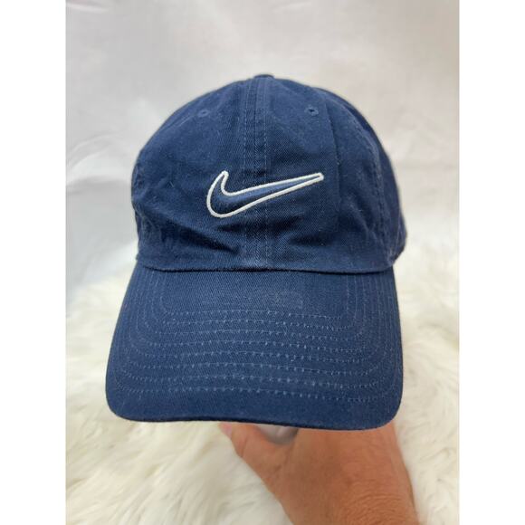 Navy Nike Cap Hat Adjustable GUC - Picture 1 of 6